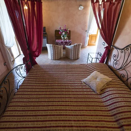 팜스테이 Tuscan Relais Il Serraglio