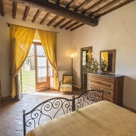 Tuscan Relais Il Serraglio בית חווה *