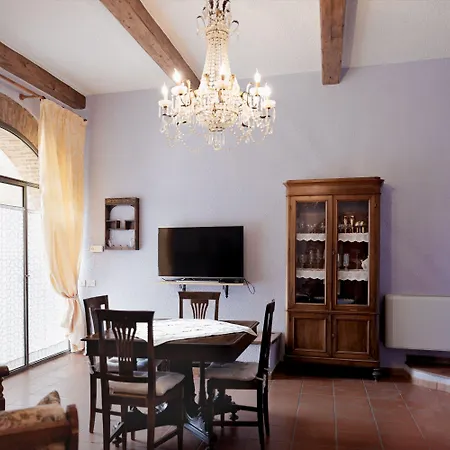 Tuscan Relais Il Serraglio בית חווה